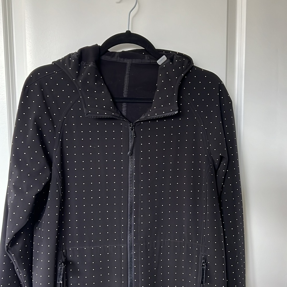 Lululemon Apres Yoga Polka Dot Hooded Jacket, M (10) - Picture 7 of 16